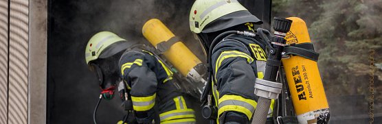 Feuerwehren übten in Greußen (Foto: Kreisfeuerwehrverband Sondershausen) Feuerwehren übten in Greußen (Foto: Kreisfeuerwehrverband Sondershausen)