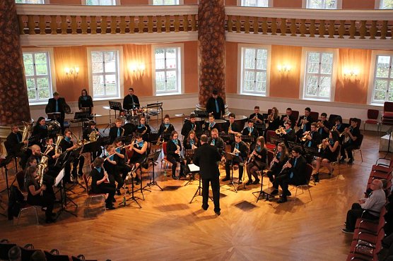 Besondere Blasmusik-Konzerte (Foto: Karl-Heinz Herrmann) Besondere Blasmusik-Konzerte (Foto: Karl-Heinz Herrmann)