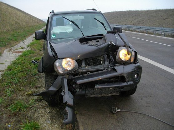 Frau bei Auffahrunfall auf A 71 leicht verletzt (Foto: Autobahnpolizei)