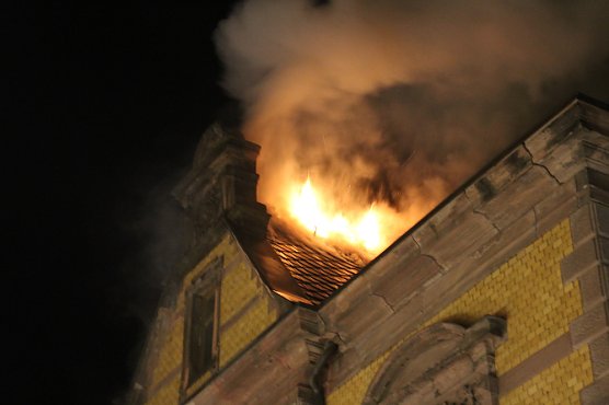 Umfangreiche Sperrung (Foto: Karl-Heinz Herrmann)