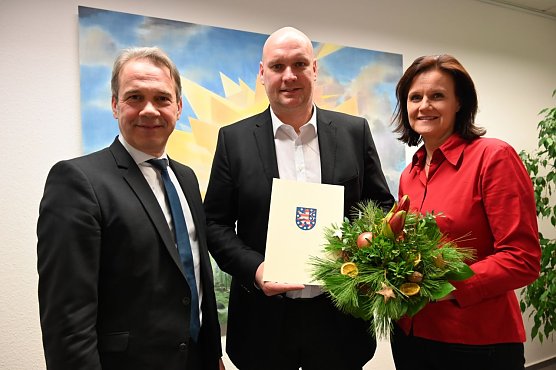 Polizist rettet Mann aus brennender Wohnung (Foto: TMIK) Polizist rettet Mann aus brennender Wohnung (Foto: TMIK)