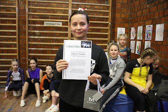 Jubiläum - 20 Mal Weihnachtsturnen (Foto: Karl-Heinz Herrmann) Jubiläum - 20 Mal Weihnachtsturnen (Foto: Karl-Heinz Herrmann)