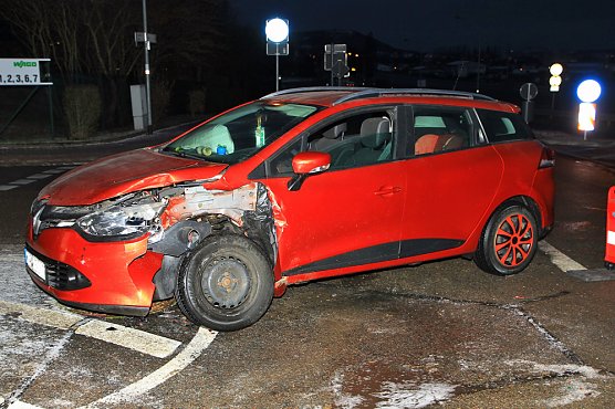Crash nach Vorfahrtsfehler (Foto: Silvio Dietzel) Crash nach Vorfahrtsfehler (Foto: Silvio Dietzel)
