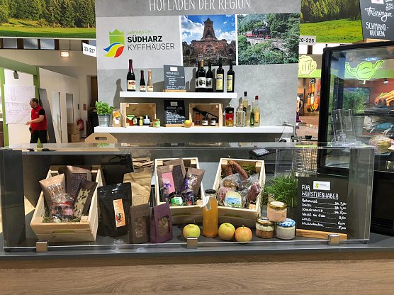 Dank f&uuml;r ihr b&uuml;rgerschaftliches Engagement (Foto: Landratsamt Kyffh&auml;userkreis)