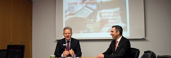 Bilanzsumme: Sprung &uuml;ber die Milliardengrenze (Foto: Karl-Heinz Herrmann)