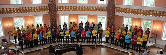 Querbeet durch die Musik der letzten 100 Jahre (Foto: Karl-Heinz Herrmann) Querbeet durch die Musik der letzten 100 Jahre (Foto: Karl-Heinz Herrmann)