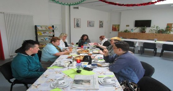 Frauenfrühstück in Artern (Foto: Freizeitzentrum Artern) Frauenfrühstück in Artern (Foto: Freizeitzentrum Artern)