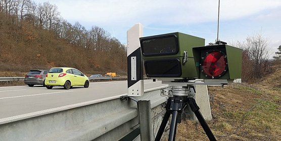 Mit 246 km/h auf A 4 geblitzt.. (Foto: Autobahnpolizei)