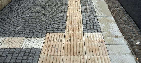 Bushaltestellen werden saniert (Foto: Karl-Heinz Herrmann)