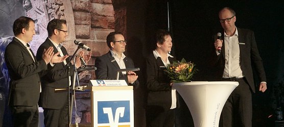 Heidrun Lange wird verabschiedet (Foto: nnz)