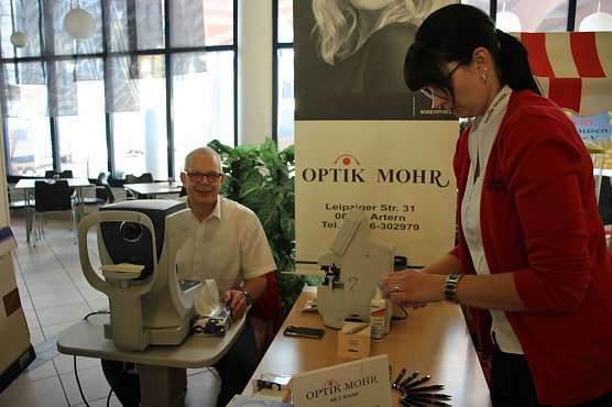 Gro&szlig;er Besucherandrang beim Gesundheitstag (Foto: Karl-Heinz Herrmann)