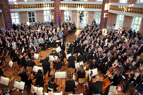 Zum Ehrenmitglied ernannt (Foto: Karl-Heinz Herrmann)