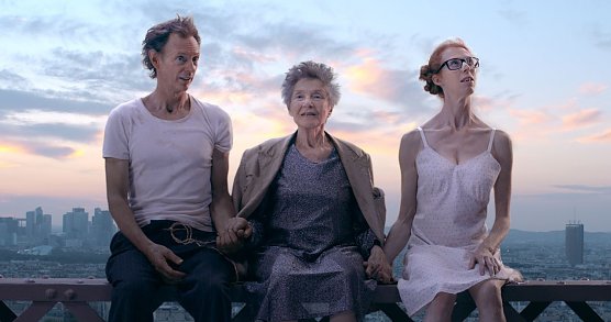 Barfu&szlig; in Paris (Foto: Film Kino Text)