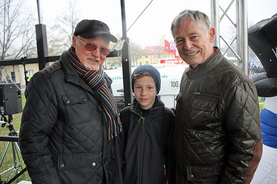 Schnee und K&auml;lte beim Kyffh&auml;usder Berglauf (Foto: Karl-Heinz Herrmann)