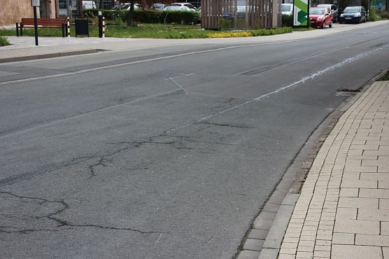 Vorsicht &Ouml;lspur (Foto: Karl-Heinz Herrmann)