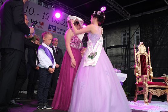 Wer ist die neue Fliederprinzessin? (Foto: Karl-Heinz Herrmann)