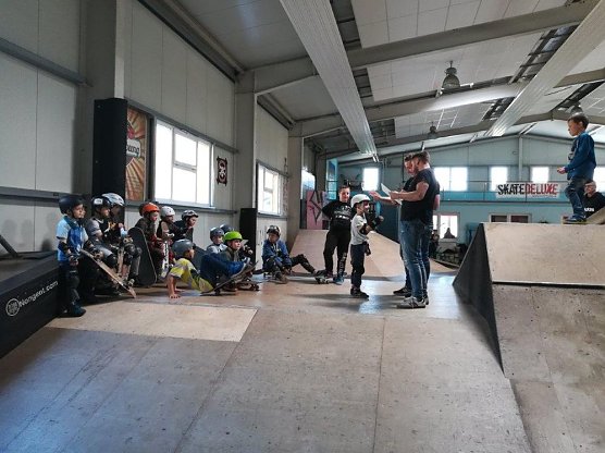 Auf dem Skateboard in die Osterferien (Foto: Skate-Arena)