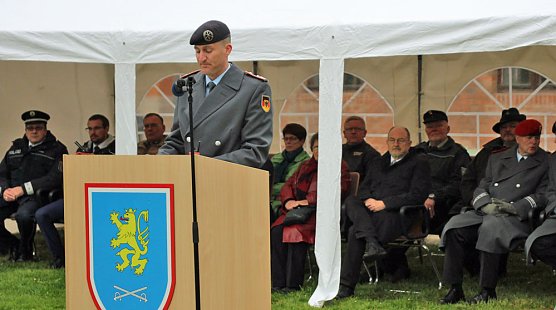 Vereidigung an neuem Ort (Foto: Karl-Heinz Herrmann)