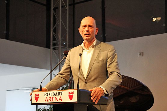 Lockere Gespr&auml;chsrunden zum Jubil&auml;um (Foto: Karl-Heinz Herrmann)