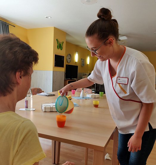 Perspektivwechsel f&uuml;r AOK-Azubi (Foto: AOK Plus)