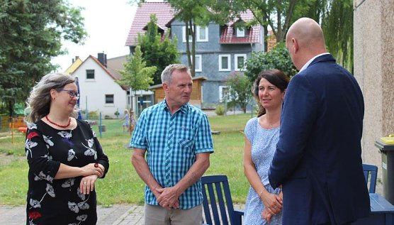 Als Th&uuml;ringer Eltern Kind Zentrum geehrt (Foto: privat)