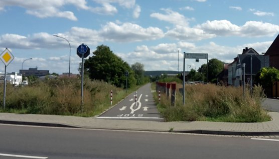 Mit dem E-Roller &uuml;ber den Unstrut-Werra-Radweg (Foto: Karl-Heinz Herrmann)