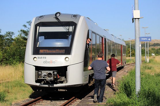 Unstrutbahn f&auml;hrt zum Winzerfest ins Th&uuml;ringische (Foto: IG Unstrutbahn)