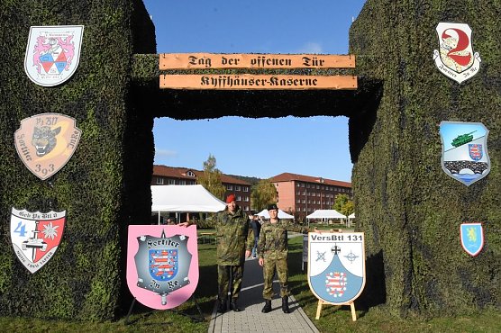 Kyffhäuserkaserne ein Besuchermagnet (Foto: Tobias Nordhausen) Kyffhäuserkaserne ein Besuchermagnet (Foto: Tobias Nordhausen)