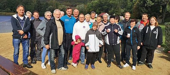 Letztes Abbaden am Bebraer Teich (Foto: privat) Letztes Abbaden am Bebraer Teich (Foto: privat)