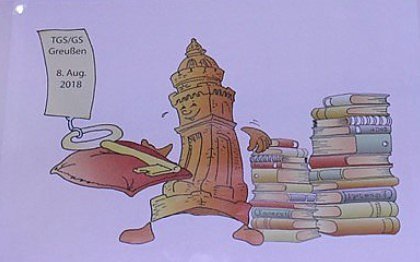 Neue Ausstellung und Erwachsenensachenbasar (Foto: Karl-Heinz Herrmann) Neue Ausstellung und Erwachsenensachenbasar (Foto: Karl-Heinz Herrmann)