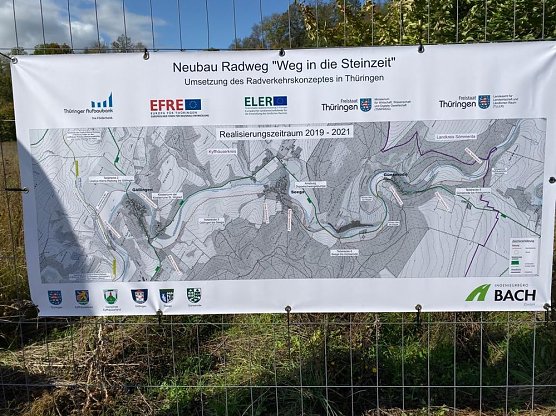 Spatenstich für neuen Radweg (Foto: Landratsamt Kyffhäuserkreis) Spatenstich für neuen Radweg (Foto: Landratsamt Kyffhäuserkreis)