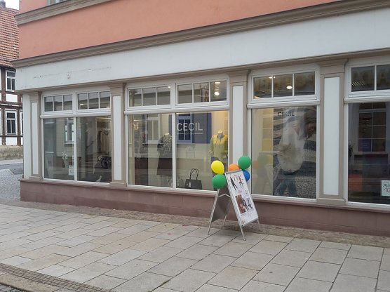 Basteln, Sonnenuhr, neues Geschäft und mehr (Foto: Karl-Heinz Herrmann) Basteln, Sonnenuhr, neues Geschäft und mehr (Foto: Karl-Heinz Herrmann)