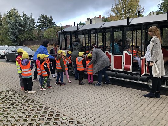 Mit der Tschu-Tschu-Bahn durch Sondershausen (Foto: AWO) Mit der Tschu-Tschu-Bahn durch Sondershausen (Foto: AWO)
