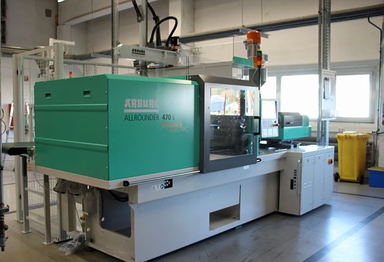 Spende für Loh-Orchester und neuste Technologien (Foto: Karl-Heinz Herrmann) Spende für Loh-Orchester und neuste Technologien (Foto: Karl-Heinz Herrmann)