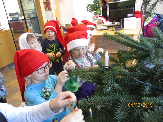 Kleine Wichtel in der Villa (Foto: Kindervilla) Kleine Wichtel in der Villa (Foto: Kindervilla)