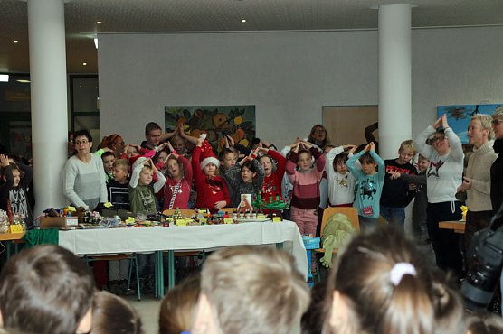 Wieder großer Weihnachtsmarkt in der Talstraße (Foto: Karl-Heinz Herrmann) Wieder großer Weihnachtsmarkt in der Talstraße (Foto: Karl-Heinz Herrmann)