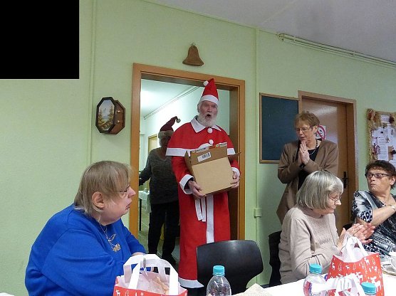 Weihnachtsfeier im Verband der Behinderten (Foto: Dorothea Kieper)