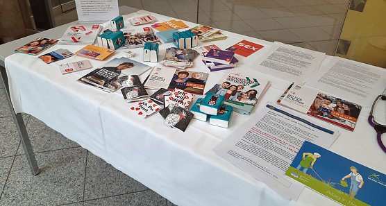 Wieder Informationsstand zum Welt-AIDS-Tag (Foto: Karl-Heinz Herrmann)
