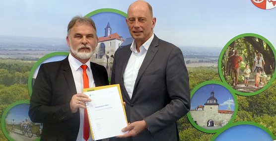 Masterplan &uuml;bergeben (Foto: privat)