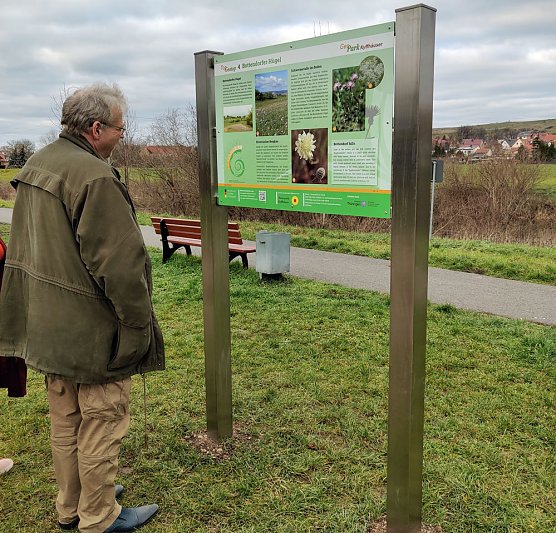 Neue Informationstafeln (Foto: GeoPark Kyffh&auml;user)