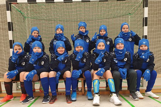 Pr&auml;sentationskleidung erhalten (Foto: Verein)