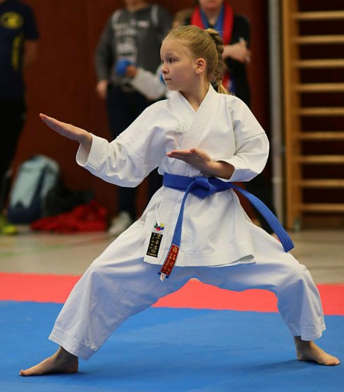 Sportlerwahl 2019 - Die Nachwuchssportlerinnen stellen sich vor (Foto: Kreissportbund) Sportlerwahl 2019 - Die Nachwuchssportlerinnen stellen sich vor (Foto: Kreissportbund)