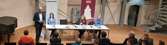 Wie wird es in Thüringen weiter gehen? (Foto: Karl-Heinz Herrmann) Wie wird es in Thüringen weiter gehen? (Foto: Karl-Heinz Herrmann)