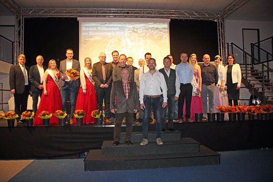 Ehrenamtliche in Bad Frankenhausen geehrt (Foto: Karl-Heinz Herrmann) Ehrenamtliche in Bad Frankenhausen geehrt (Foto: Karl-Heinz Herrmann)