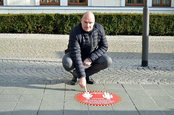 Hinweise auf dem Marktplatz (Foto: Stadt Sondershausen) Hinweise auf dem Marktplatz (Foto: Stadt Sondershausen)