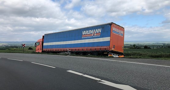 Unfall auf der B4 (Foto: S.Dietzel)