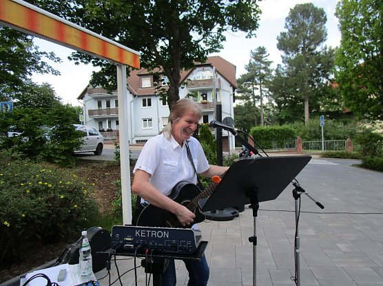 Konzert am Nachmittag (Foto: AWO-Seniorenresedenz)