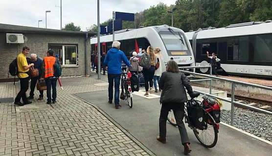 Mit dem Zug das Unstruttal entdecken (Foto: Philipp Zunkel)