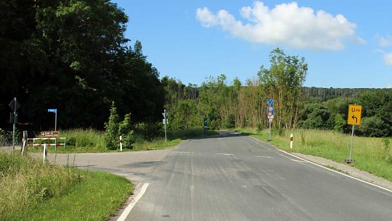 F&uuml;r Radfahrer und Fu&szlig;g&auml;nger Umleitung &uuml;ber den Possen (Foto: Karl-Heinz Herrmann)