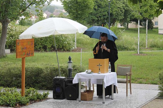 Freiluft Andacht (Foto: AWO-Seniorenresedenz)